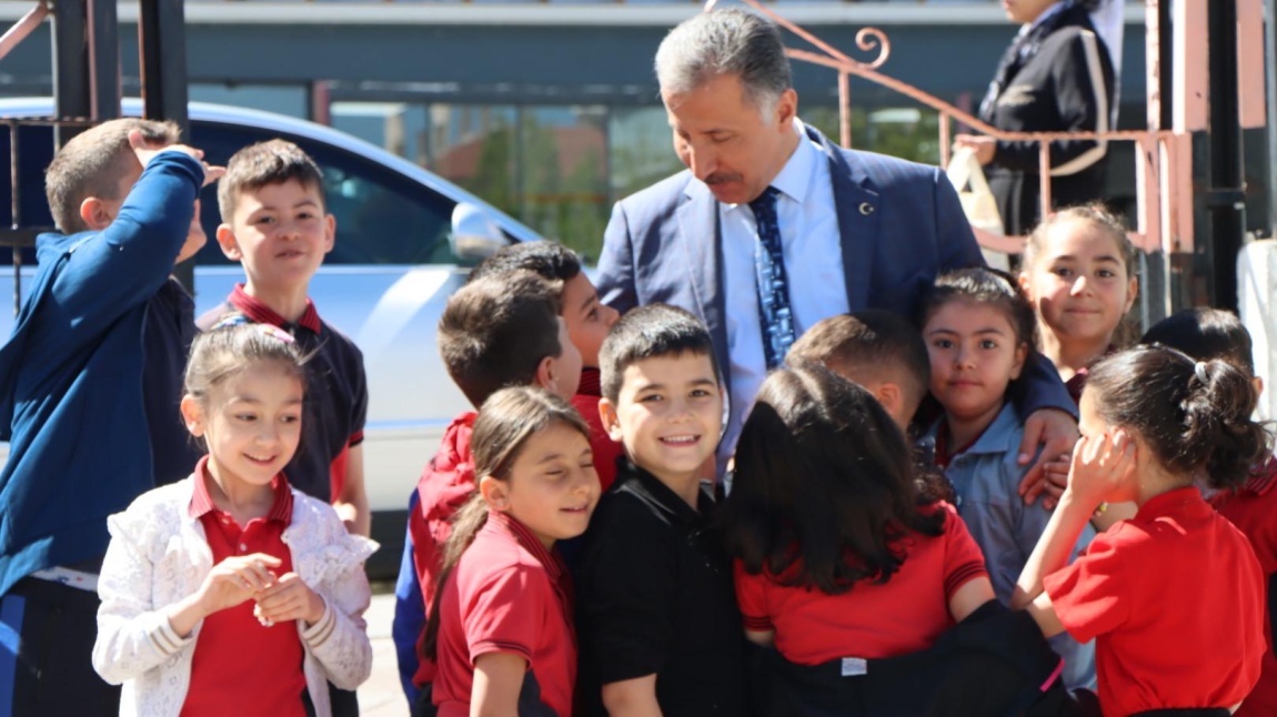 İlçe Milli Eğitim Müdürü Okulumuzda